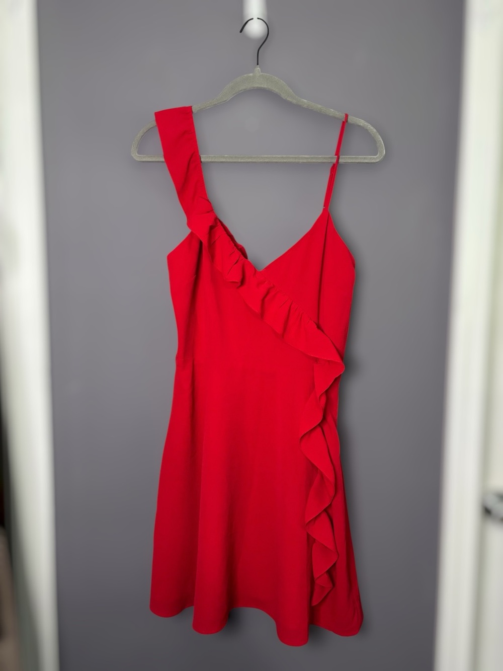 BB Dakota Red One Ruffle Shoulder Mini Dress 6
